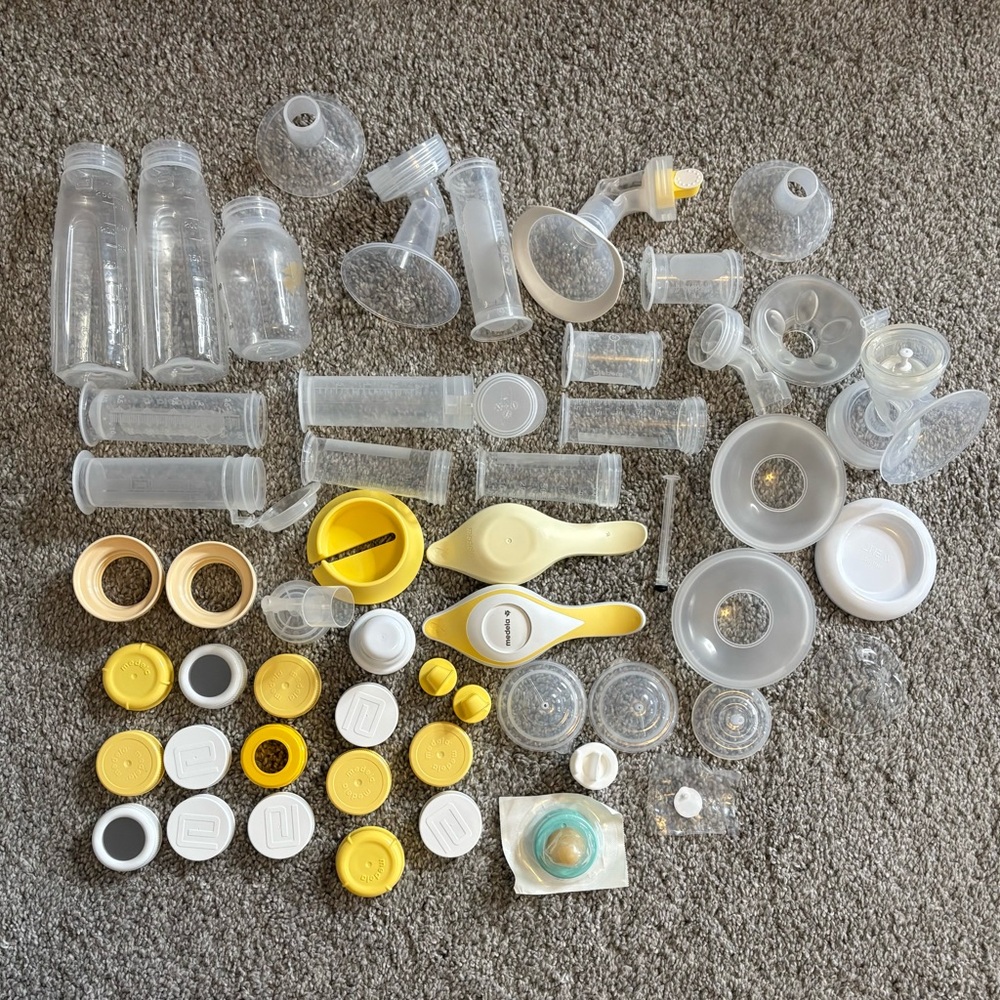 Medela Breast Pump Accessories Set - Yellow and Clear